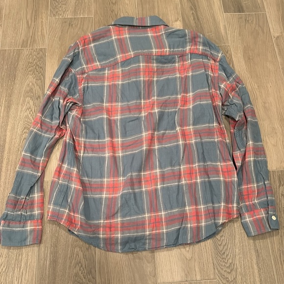 American Eagle Men’s Pink and Blue Button Up Size Large - Picture 2 of 4